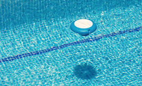 How Much Chlorine to Add to a Pool